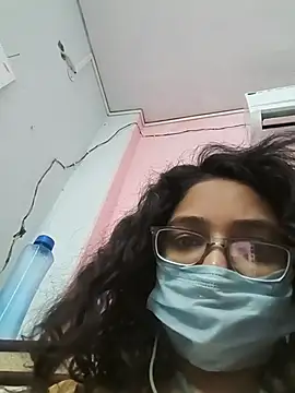 PallaviRathoreLive live