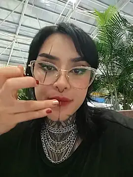 taaylor33 live