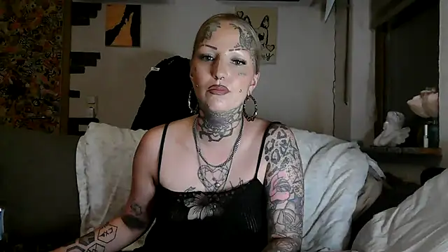 RoxxyInk live
