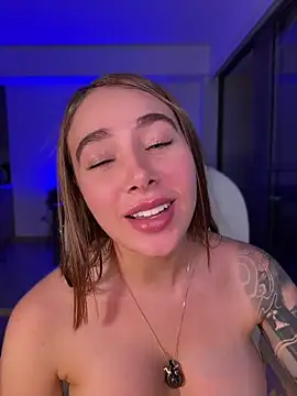lanataylor_7 live