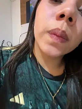 Luna_rousse26 live