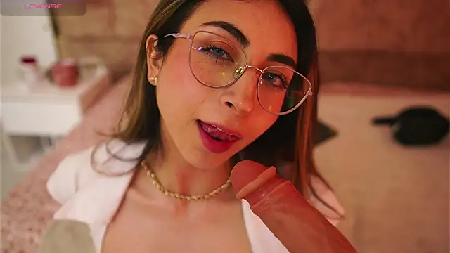 EmmaClark__ live