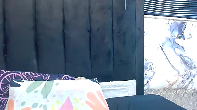 SexyBaddieXXX live