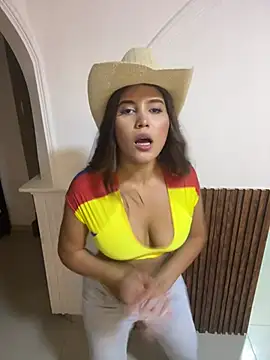 Zoe_rousse01 live