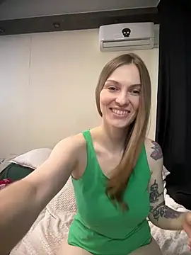 RachelBelI live