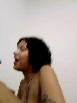 Kittyiyi live