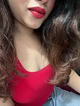 Yours_riya11 live