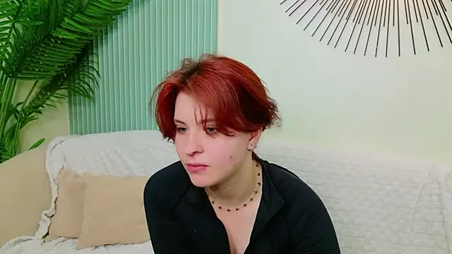 Milana_Bold live