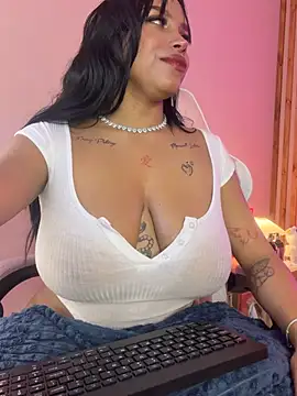 MadeleineSanez live