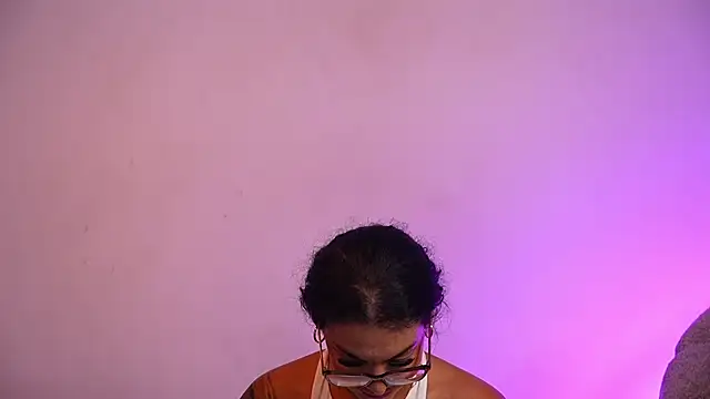 anyiled_hot live