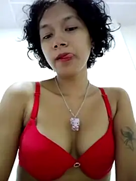 Kittyiyi live