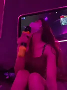 kiss_loo live