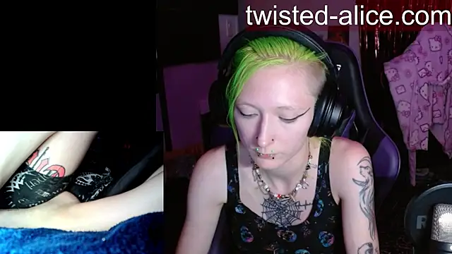 Twisted_Alice live
