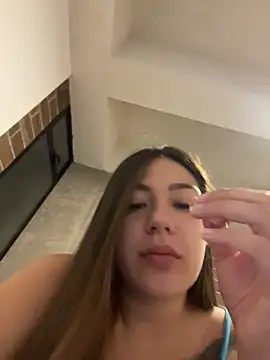 Latina_vanessa live
