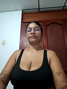 Sofythom1 live