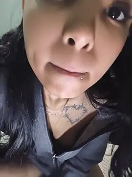 Livia_Diaz live