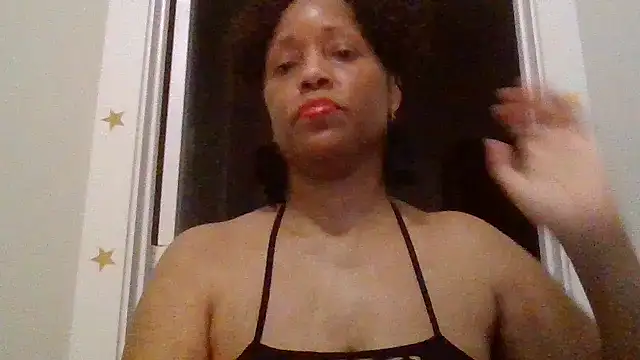 MsDeeLive live
