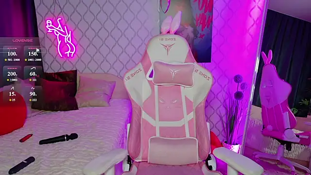 Curious_Lily live