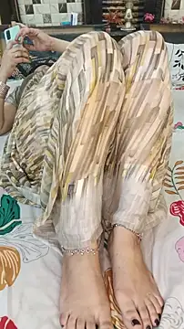 PRIYA_22 live