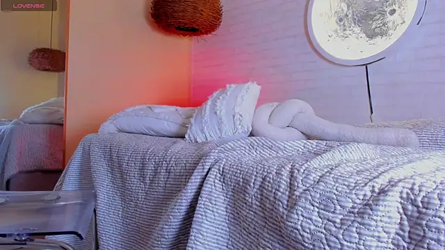 Benjamin_More live