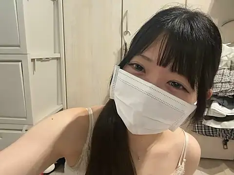 y-u-r-a-33 live