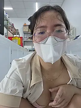 HinaLovely live