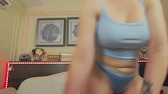 HellenDesire live