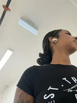 Your_Paris live