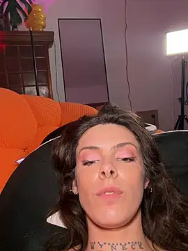 GennaJames live