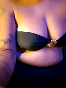 Sweettinydiamond live