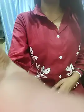 Radhika_gupta9 live