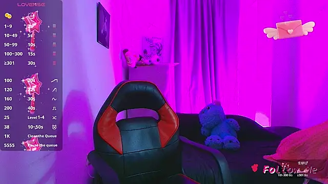 SkylerBennet live