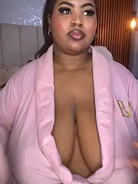 AinaraJimenez live