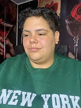 Hailey_Curvy live