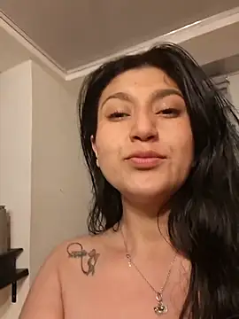 Magenta_Moon live