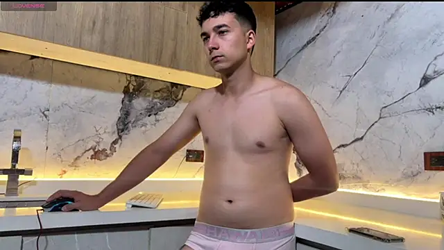 Cody_crown live