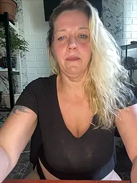 JenniferCarmen live
