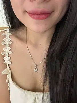 Lilyy_babyy live