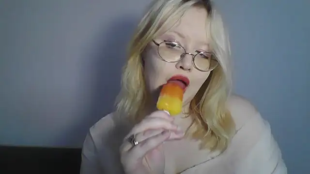 Elayne_Sweet live