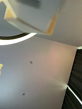 julia_fly live