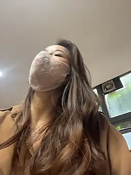 kiss_loo live