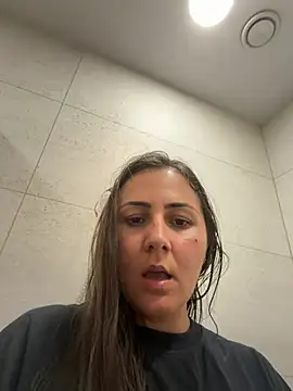BrunetteNymph live