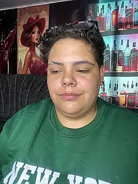 Hailey_Curvy live