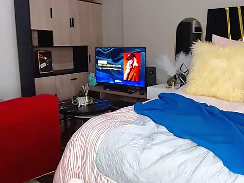 NaughtyMilf_Lilly live