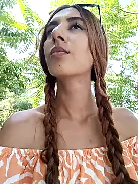 Andreea_Foxx live
