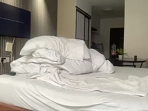 Pretty_aggy live