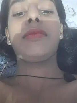 Saloni-Tyagi live
