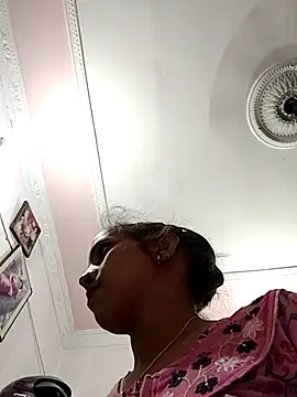Sexy-Kajal2 live