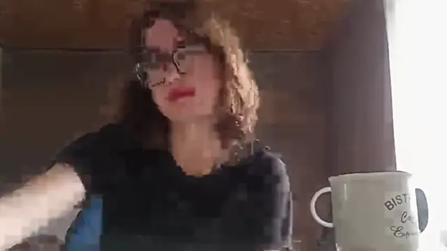 OliviaMoment live