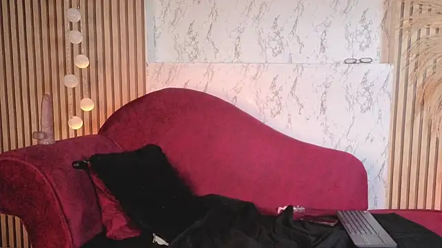 Isabella_lt live